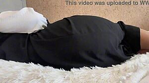 أنا مهووس بهذه المراهقة العربية 18+ 18+ تتخطى الملابس الداخلية للمتعة