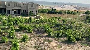 Quick sex with engineer at the site