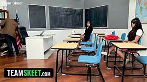 Stoute lerares ontsteekt wilde klaslokaal verlangen