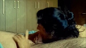 Faby MILF se fait défoncer l'anus en intensif