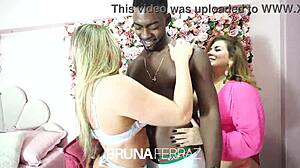 Eu Minha Amiga Pegando O Negão Dotado - Bruna Ferraz E Cleo Cadillac