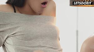 טין קפרי למונד רטובה לגמרי לפאק אנאלי אינטנסיבי - ווייטבוקס