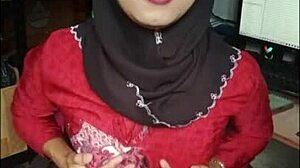 black hijab transgirl slut cums hard 😈