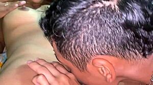 me follo a la novia de mi hermanastra ver que esta sola en casa