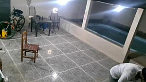 beggar scores big with house lady spreading for wet muff diving. what a lucky day!