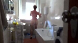 Carla la Nonna Splende in Selvaggia Orgia