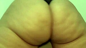 Milf Culona Latina Shows Off Huge Wet Curves in USA Scene