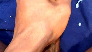 Enorme corrida de polla negra grande