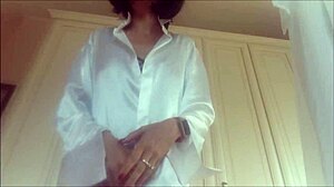 Er stedmor virkelig så ung 18+ 18+ og så fandens fristende?