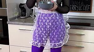 Breakfast with cherrylcolle in nylons!