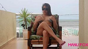 Manu fox caught masturbating at home in front of the beach - produção rubens badaró