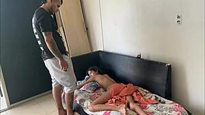 јо, прекинуо сам јој дремеж и завршио туцајући ту чврсту латина пику, цела прича!