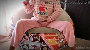 skinny teen 18+ squirts while playing with her pussy