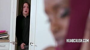 Hijab teen lost in lust letting stranger thrust