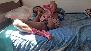 Novinha acorda cheia de tez�o