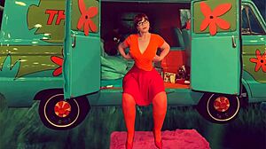 Granny Velma Dinkley Unravels a Spooky Cosplay Creampie Mystery