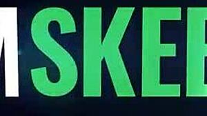 Bikini thief gets fucked by angry security guard 😈