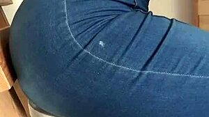 La Nueva Empleada Nalgona Recibe Una Mamada Y Masturbación