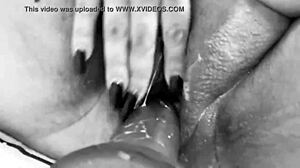 Phat pussy squirts juicy all over