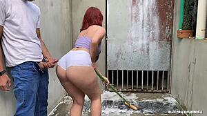 This naughty maid twerked for me provoking me crazy 😍