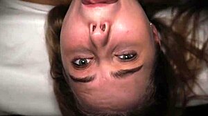 Geiles Paar fickt hart mit Nachtstadtblick in dampfer Missionarsstellung