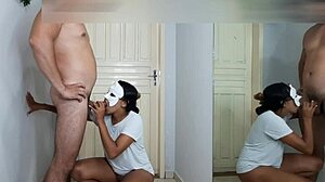 Hoje tu vai ter que me comer a bunda aqui no corredor!