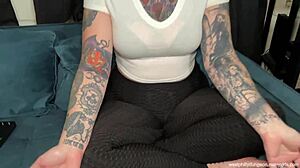 Elizabeth Grey teaches goth sex