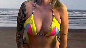 Deixei o gar�om da barraca da praia de pau duro e pedir pra pegar e sentir o volume