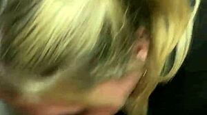 Deepvane me chupa la pija en el baño público de un cine