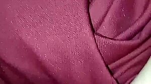 Si Riscalda La Fica Col Phon Tutta Pisciata.