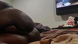 jacking off to my own porn, so horny!