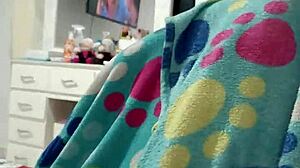 i masturbate while my wife gets her nails done feeling so horny