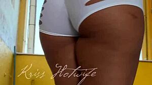 i'm a naughty wife showing my cameltoe in short shorts to my gym friend, oops 😅