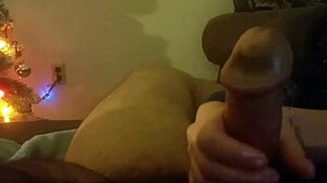 relaxing oily handjob ends with cumshot!