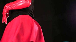 housewife dirty talks jerking