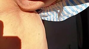 Maturemons Flash Large Labia For Lovers