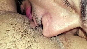 adoro licking that big clit milf pussy