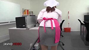 Chihiro Akino Gives Hardcore Blowjob At Office