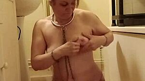 I am the slave in this humiliation session