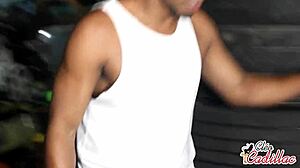 cleo cadillac- o borracheiro meteu com forca e eu pedia mais fundo delicia