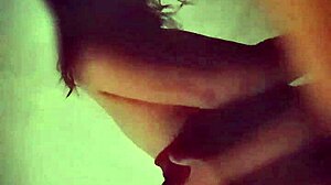 Loveandreiss - Honey, I'm Feeling Horny Tonight