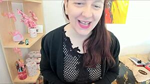 your italian stepmom masturbating her hairy pussy 😍