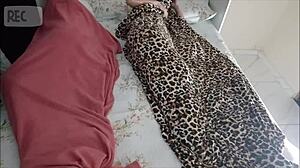 hey, why did maduro lie to share a bed with vizita?