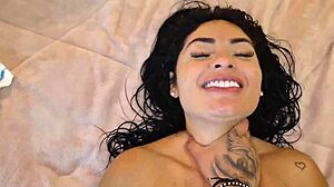 Rapidita ruda con belleza colombiana tetona