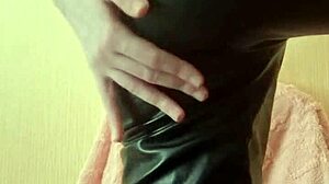 Goddess teases with pussy and ass in heels