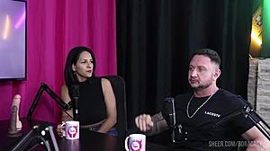 Gostosas Strip for Sex