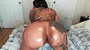 Intense oiled ass twerking and worship with lovense