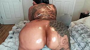 Intense oiled ass twerking and worship with lovense