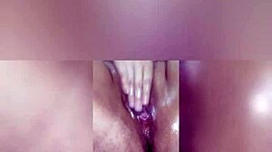 Watch me squirt when I masturbate with my curvy Latina body!