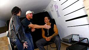 i's watchin kthylee in this hardcore amateur scene, she's got tattoos and blue eyes